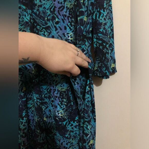 Triabal | 3/4 Sleeve Quarter Zip Dress - Picture 3 of 4